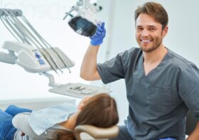 Composite vs. Porcelain Veneers: London Guide